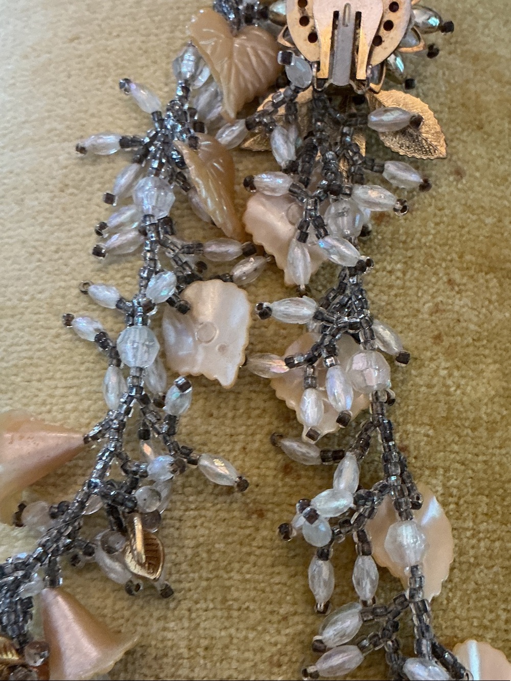 1920’s Shoulder Sweep 8” Cream & Silver Beaded Glass Floral Accent Earrings - Picture 6 of 12